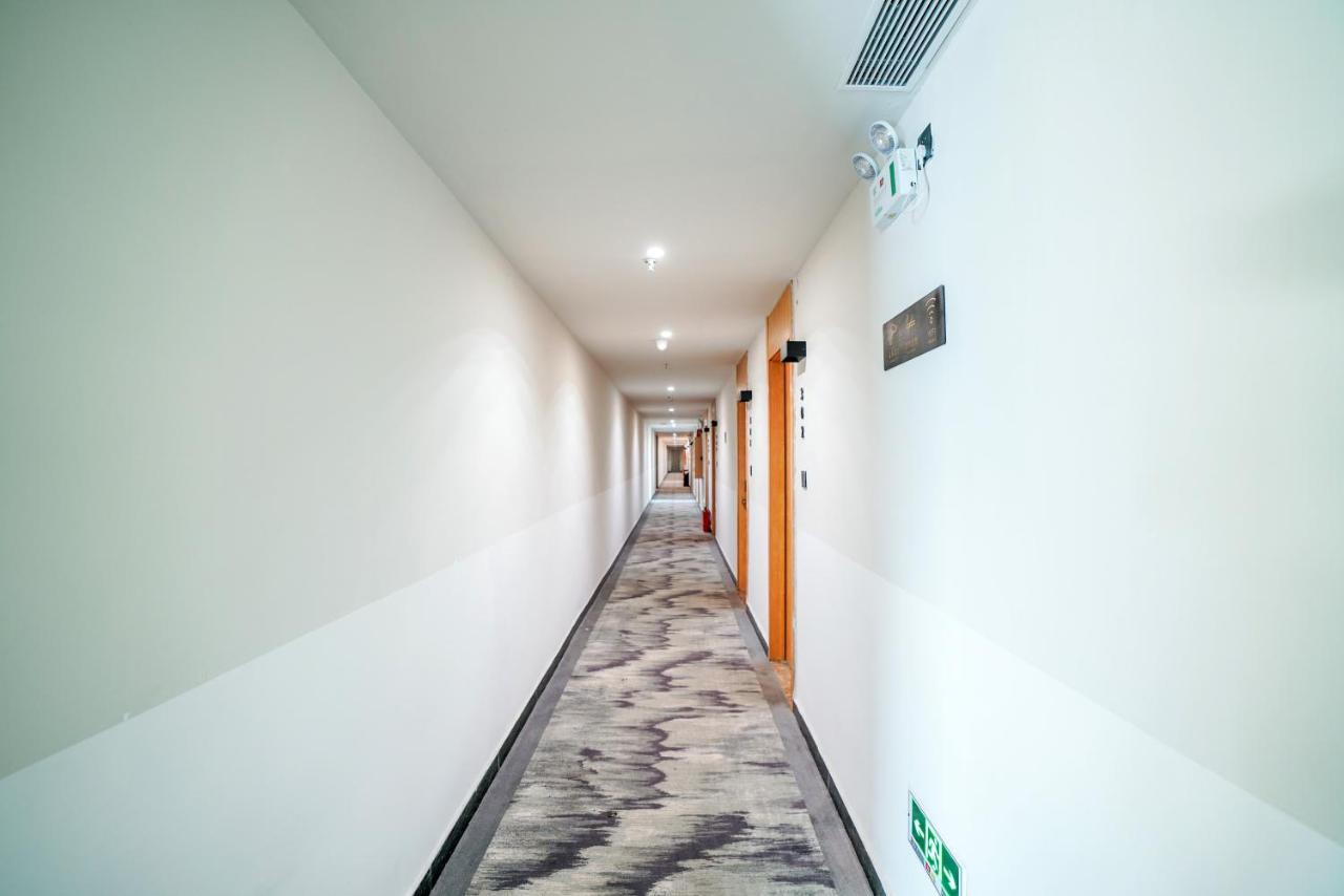 Felice Hotel-Guangzhou Baiyun International Airport Renhe Metro Station Branch Cantón Exterior foto