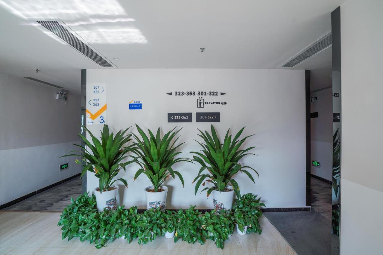 Felice Hotel-Guangzhou Baiyun International Airport Renhe Metro Station Branch Cantón Exterior foto