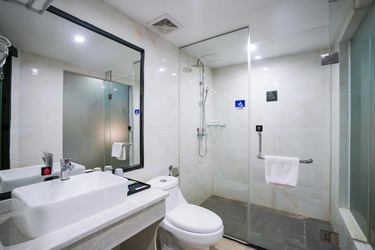 Felice Hotel-Guangzhou Baiyun International Airport Renhe Metro Station Branch Cantón Exterior foto