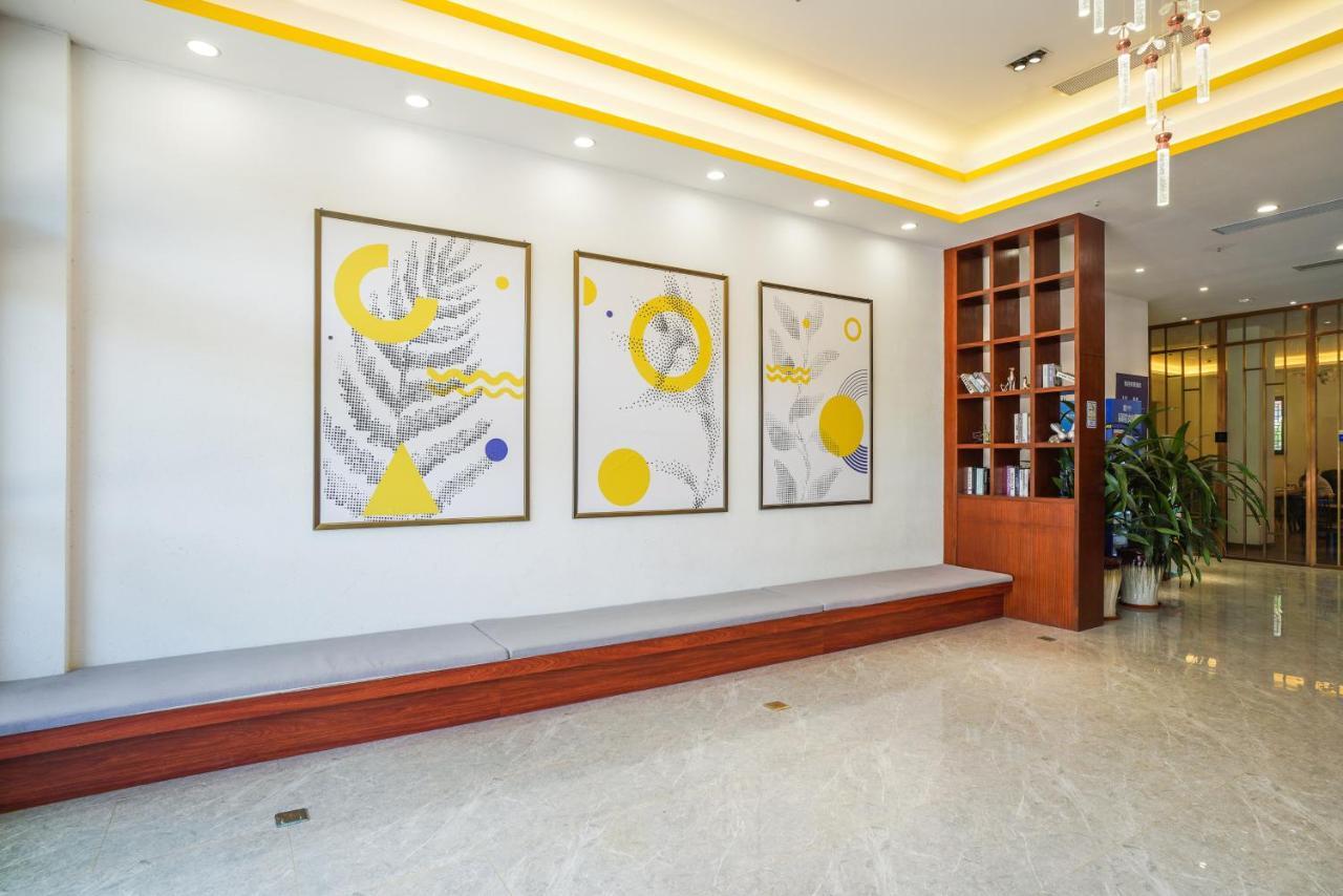Felice Hotel-Guangzhou Baiyun International Airport Renhe Metro Station Branch Cantón Exterior foto