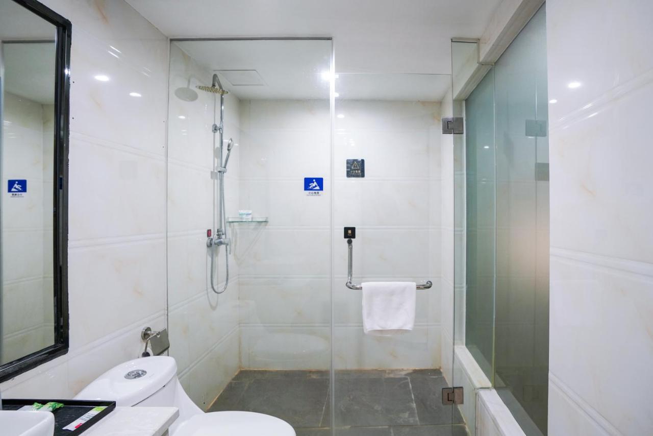 Felice Hotel-Guangzhou Baiyun International Airport Renhe Metro Station Branch Cantón Exterior foto